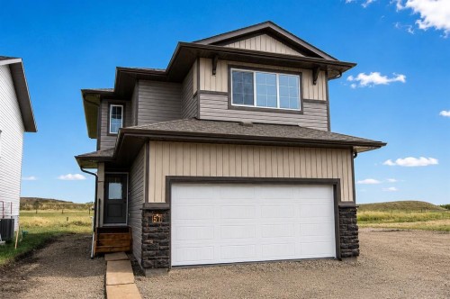 57 Lincoln Street  Sylvan Lake, AB T4S 0V4