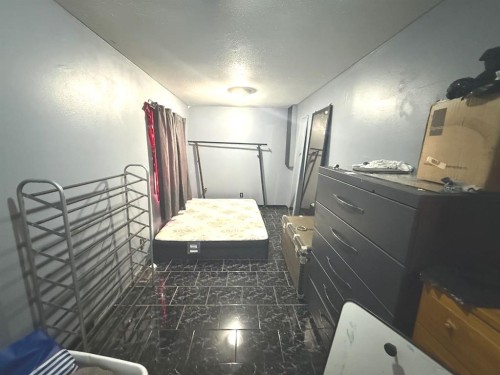 4724 45 Avenue, Alix, AB 