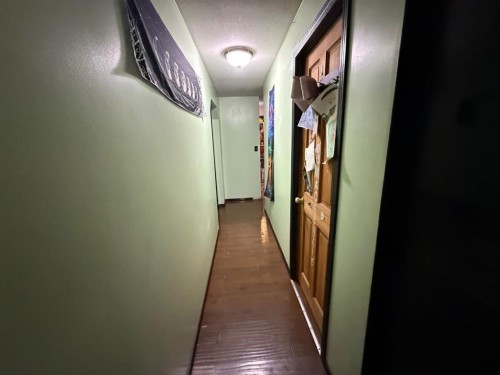 4724 45 Avenue, Alix, AB 