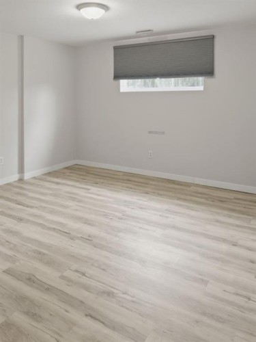 39-103 Addington Drive, Red Deer, AB - Indoor Photo Showing Other Room