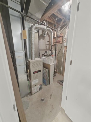 39-103 Addington Drive, Red Deer, AB - Indoor Photo Showing Basement