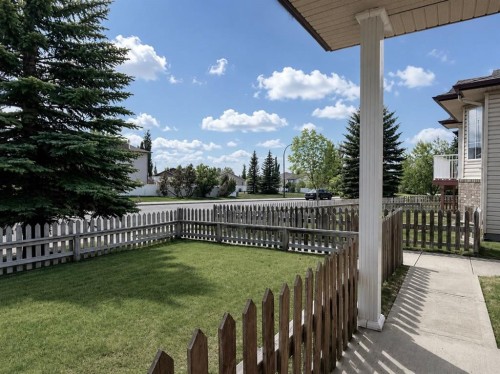 39-103 Addington Drive, Red Deer, AB - Outdoor