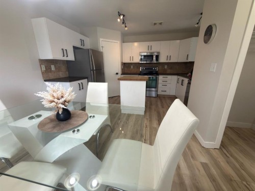 39-103 Addington Drive, Red Deer, AB - Indoor