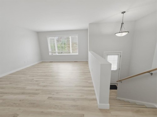 39-103 Addington Drive, Red Deer, AB - Indoor Photo Showing Other Room