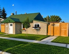 10 1 st Avenue Hay Lakes, AB T0B 1W0