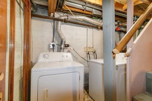 4732 52 Street, Sylvan Lake, AB - Indoor Photo Showing Laundry Room