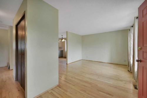 22 Blackstone Avenue, Lacombe, AB - Indoor Photo Showing Other Room