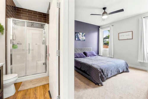 77 Murphy Close, Blackfalds, AB - Indoor Photo Showing Bedroom