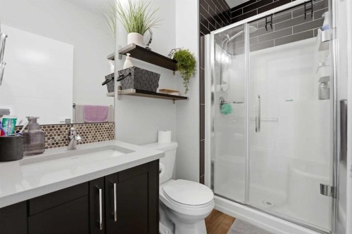 77 Murphy Close, Blackfalds, AB - Indoor Photo Showing Bathroom
