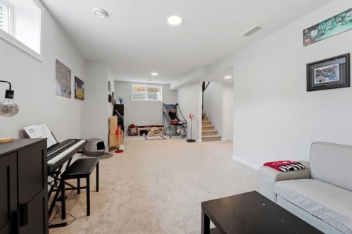 77 Murphy Close, Blackfalds, AB - Indoor