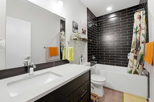 77 Murphy Close, Blackfalds, AB - Indoor Photo Showing Bathroom