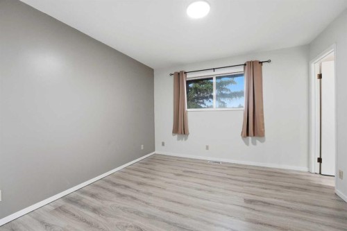1 Hallgren Avenue, Red Deer, AB 