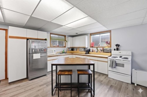 1 Hallgren Avenue, Red Deer, AB 