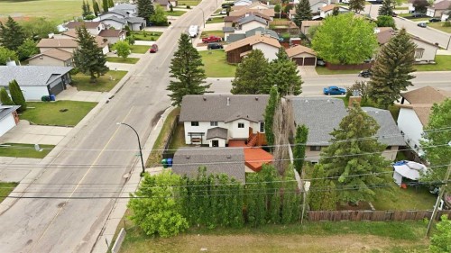 1 Hallgren Avenue, Red Deer, AB 