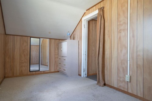 5220 52 Street, Mirror, AB - Indoor Photo Showing Other Room