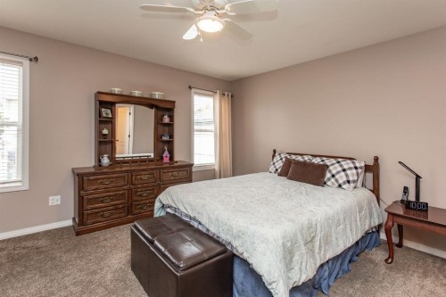 189 Lampard Crescent, Red Deer, AB - Indoor Photo Showing Bedroom