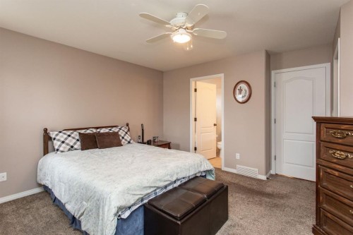 189 Lampard Crescent, Red Deer, AB - Indoor Photo Showing Bedroom