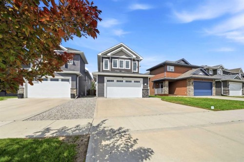 118 Viscount Drive, Red Deer, AB 