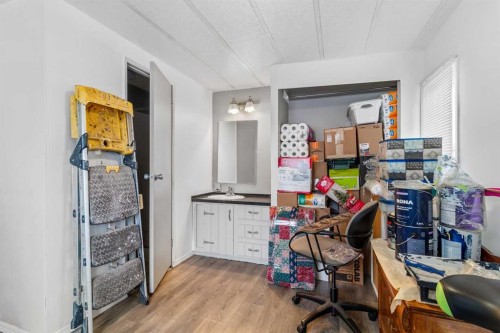 667-6940 63 Avenue, Red Deer, AB 