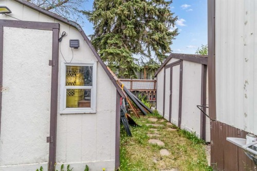667-6940 63 Avenue, Red Deer, AB 