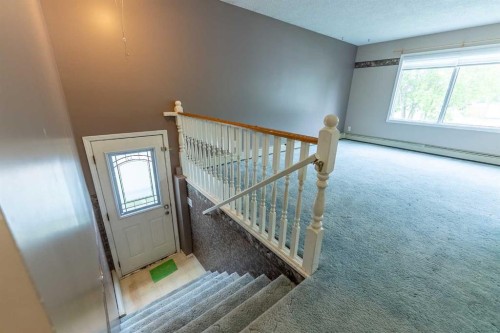 4904 51 Avenue, Eckville, AB 