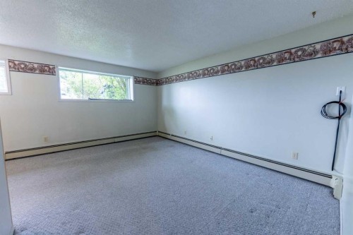 4904 51 Avenue, Eckville, AB 