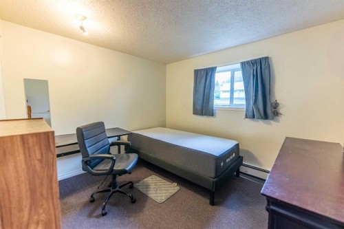 4904 51 Avenue, Eckville, AB 