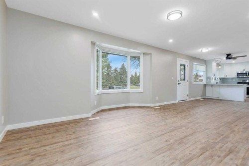 87 Norris Close, Red Deer, AB 