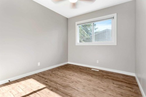 87 Norris Close, Red Deer, AB 