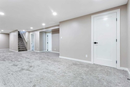 87 Norris Close, Red Deer, AB 
