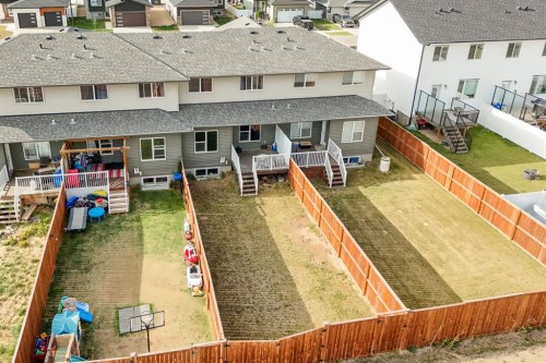 89 Metcalf Way, Lacombe, AB 