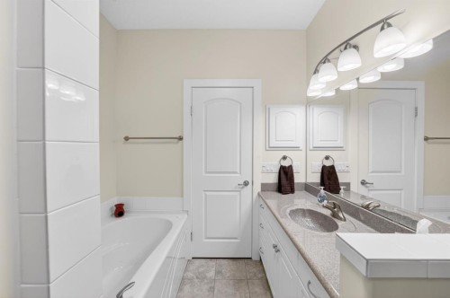 35 Vantage Crescent, Olds, AB 