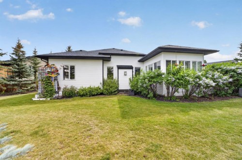 35 Vantage Crescent, Olds, AB 