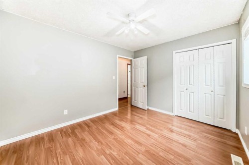 5910 60 Ave, Ponoka, AB 