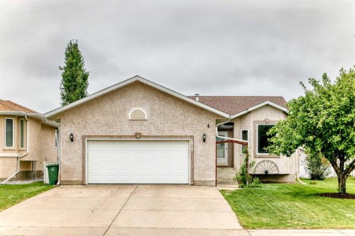 5910 60 Ave, Ponoka, AB 
