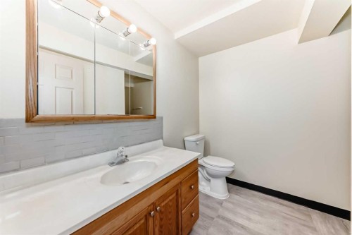 5910 60 Ave, Ponoka, AB 