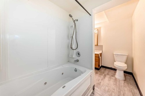 5910 60 Ave, Ponoka, AB 