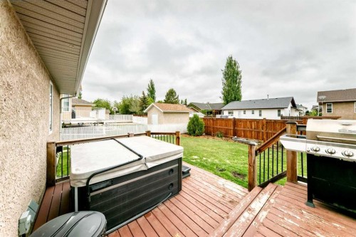5910 60 Ave, Ponoka, AB 