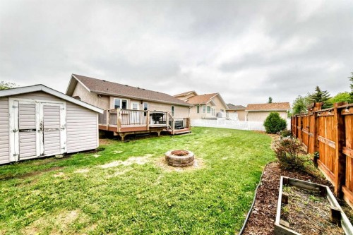 5910 60 Ave, Ponoka, AB 