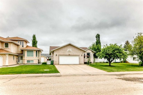 5910 60 Ave, Ponoka, AB 