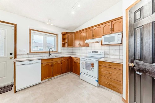 5910 60 Ave, Ponoka, AB 