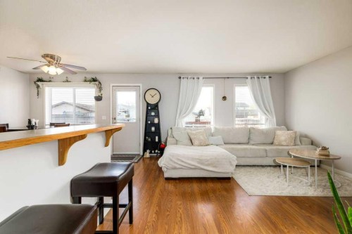 46 James Street, Red Deer, AB - Indoor Photo Showing Living Room