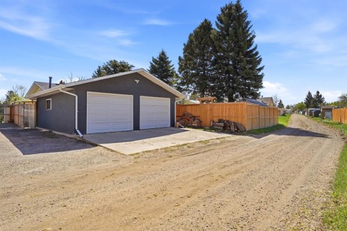 26 Odstone Green, Red Deer, AB - Outdoor