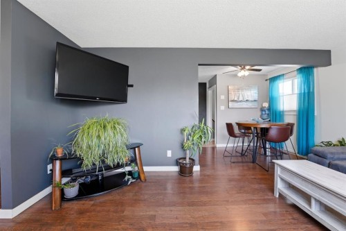 26 Odstone Green, Red Deer, AB - Indoor Photo Showing Other Room