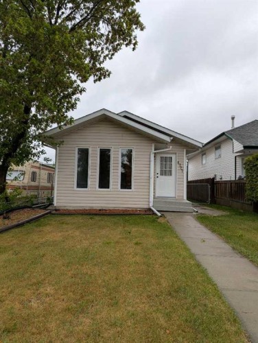 4727 44 Street  Sylvan Lake, AB T4S 1N5