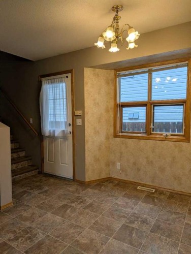 4727 44 Street, Sylvan Lake, AB 