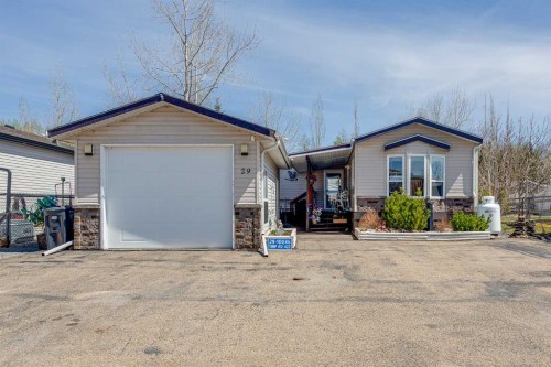 29-10042 Township Road 422  Rural Ponoka County, AB T4J 1V9