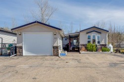 29-10042 Township Road 422 Rural Ponoka County, AB T4J 1V9