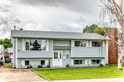 67 Newcombe Crescent Red Deer, AB T4P 1T9