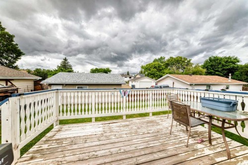 67 Newcombe Crescent, Red Deer, AB 